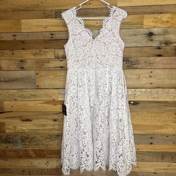 Lulus Dress Women NWT Medium, White Lace, Eyelash Fringe, Knee Length - Picture 4 of 9